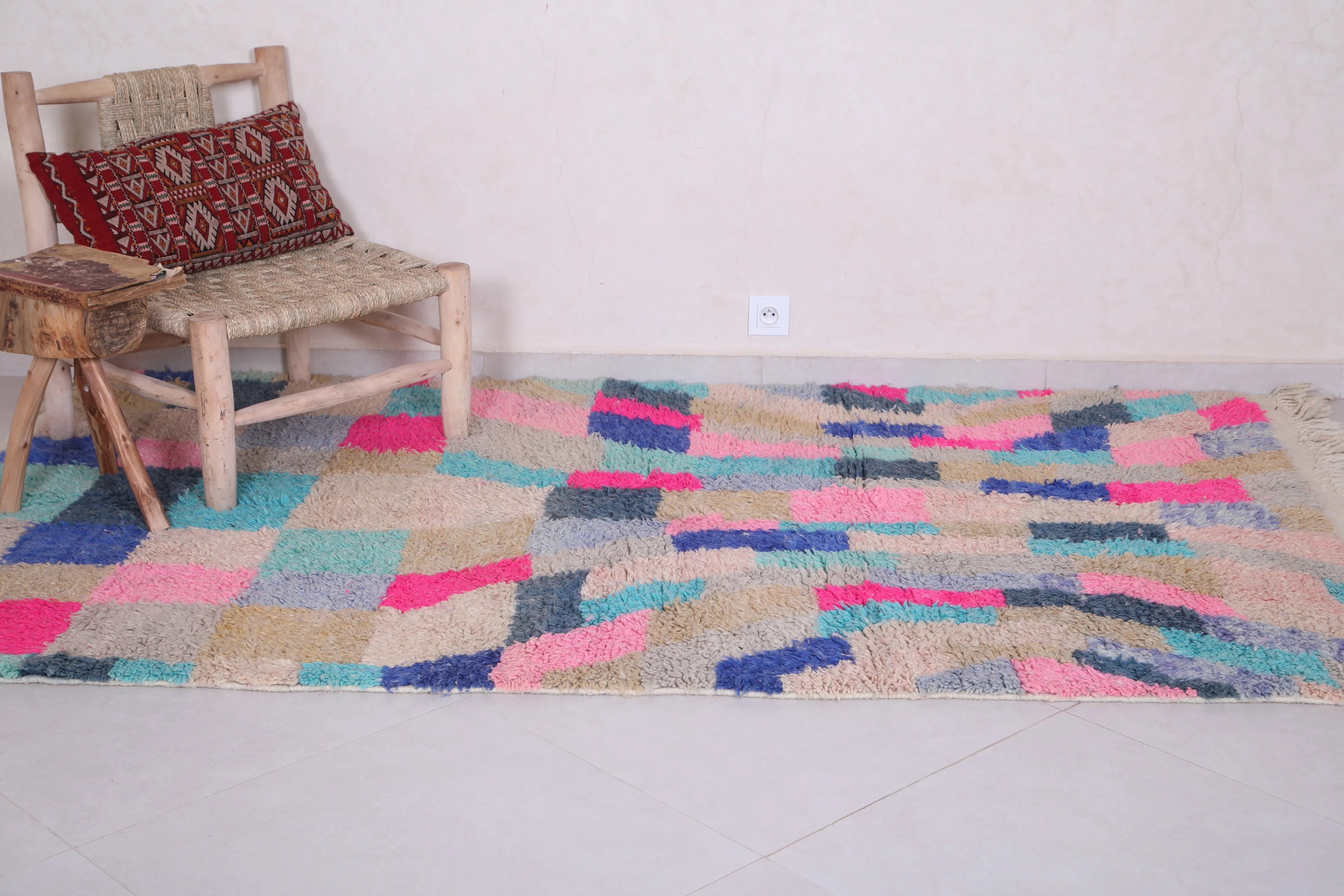 Vintage Moroccan Contemporary Rug - Handmade Wool | 4.8 x 8.2 FT