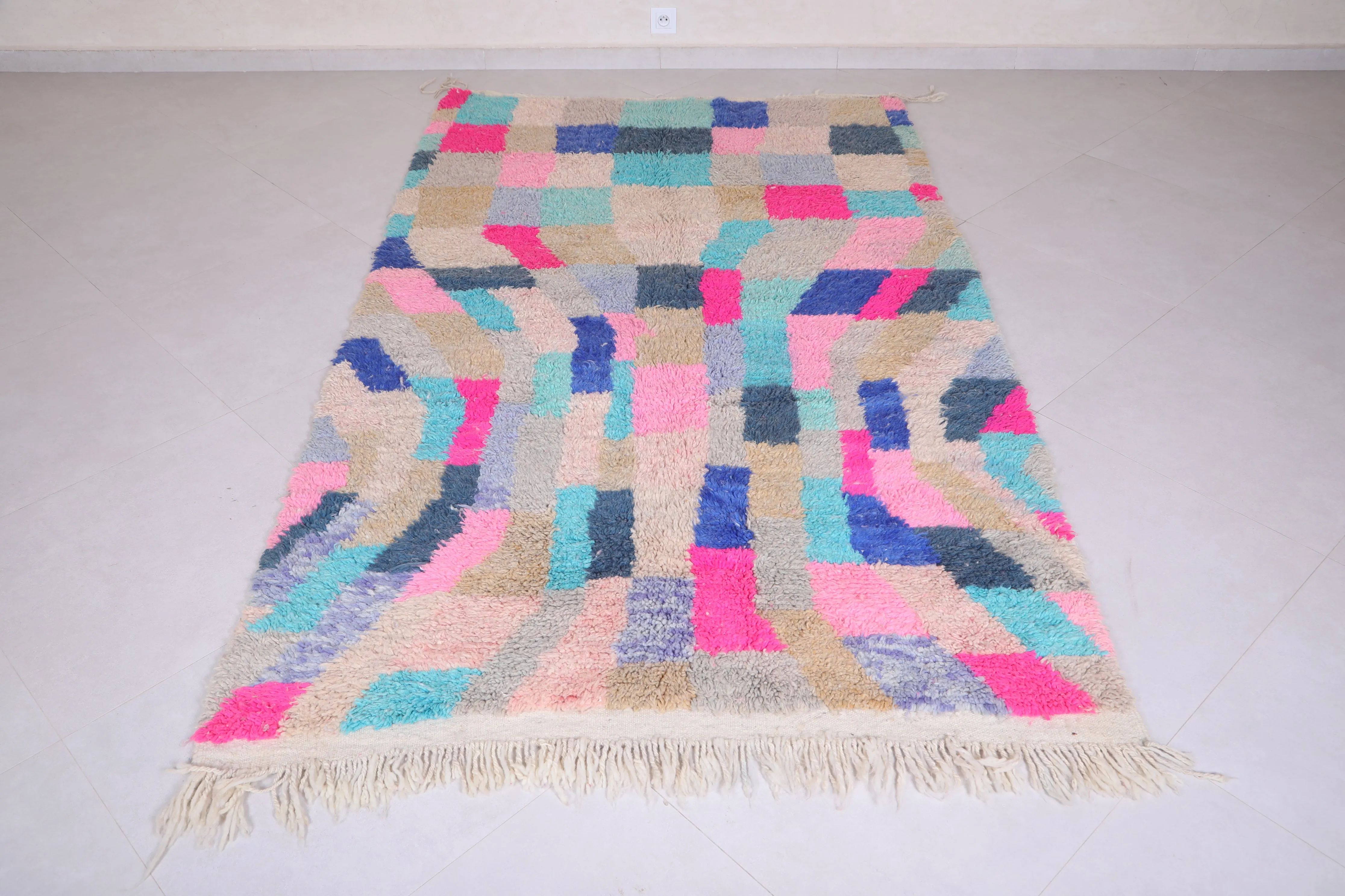 Vintage Moroccan Contemporary Rug - Handmade Wool | 4.8 x 8.2 FT