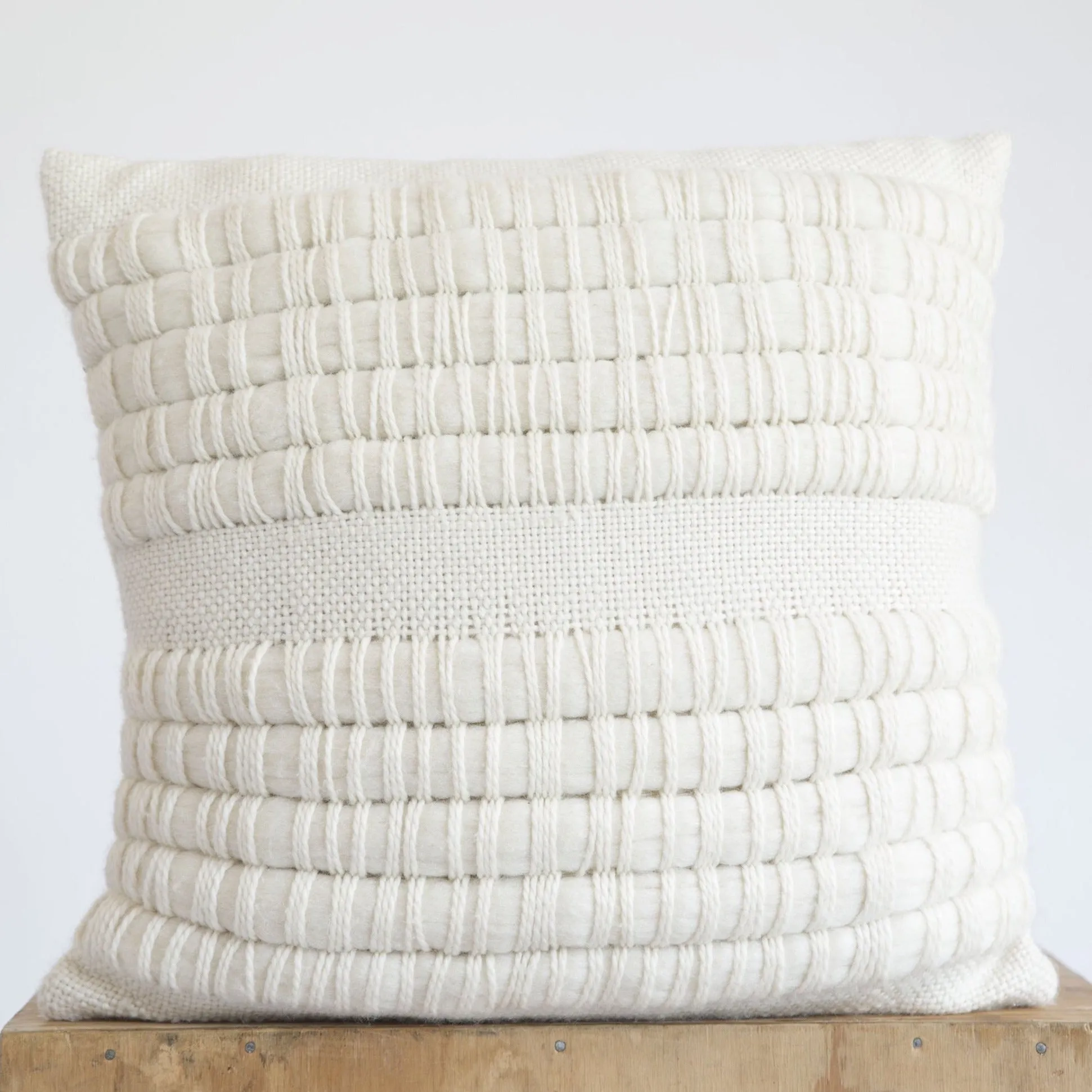 Weave Cushion Textured Merino wool Natural Ecru Aire